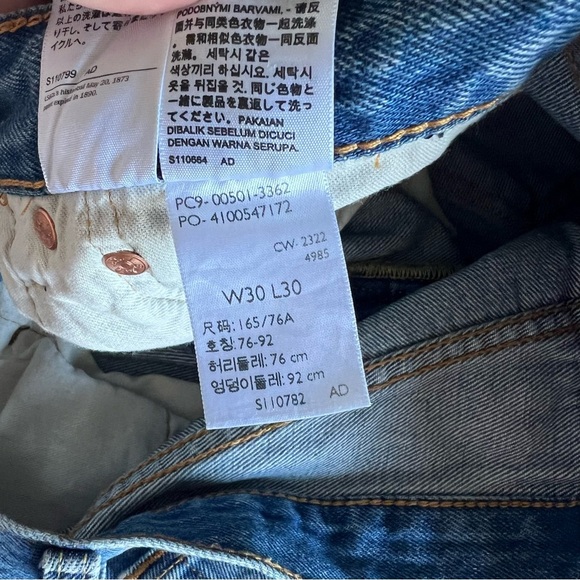 Levi's - 501 Original Fit Jeans - Meet Me at The Greek - Medium Wash - Picture 6 of 12